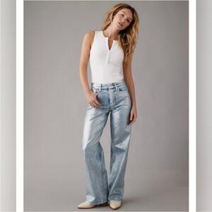 AMERICAN EAGLE METALLIC WIDE LEG JEANS. SIZE 0. VERY GOOD PRELOVED .